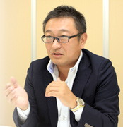 代表取締役